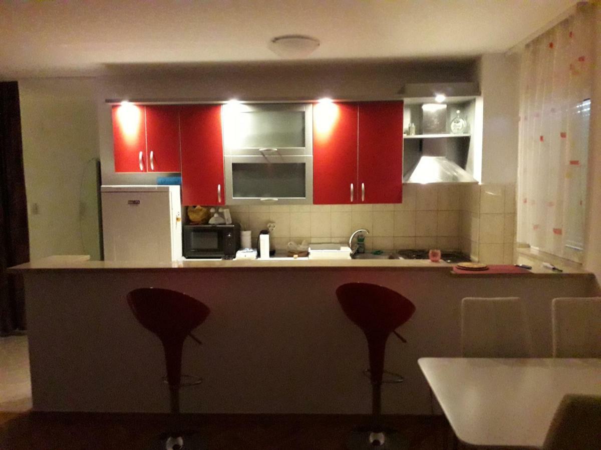 Apartman Baška Voda Eksteriør bilde